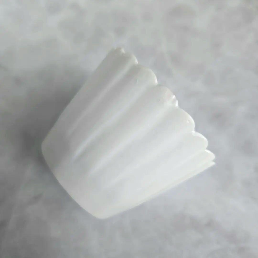 古伊万里　白磁　菊形　猪口　向付　骨董　江戸時代　アンティーク　金継ぎ