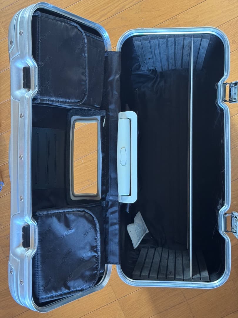 RIMOWAリモワ トパーズ2輪パイロット・トロリーリモワロゴPC対応バッグ付!