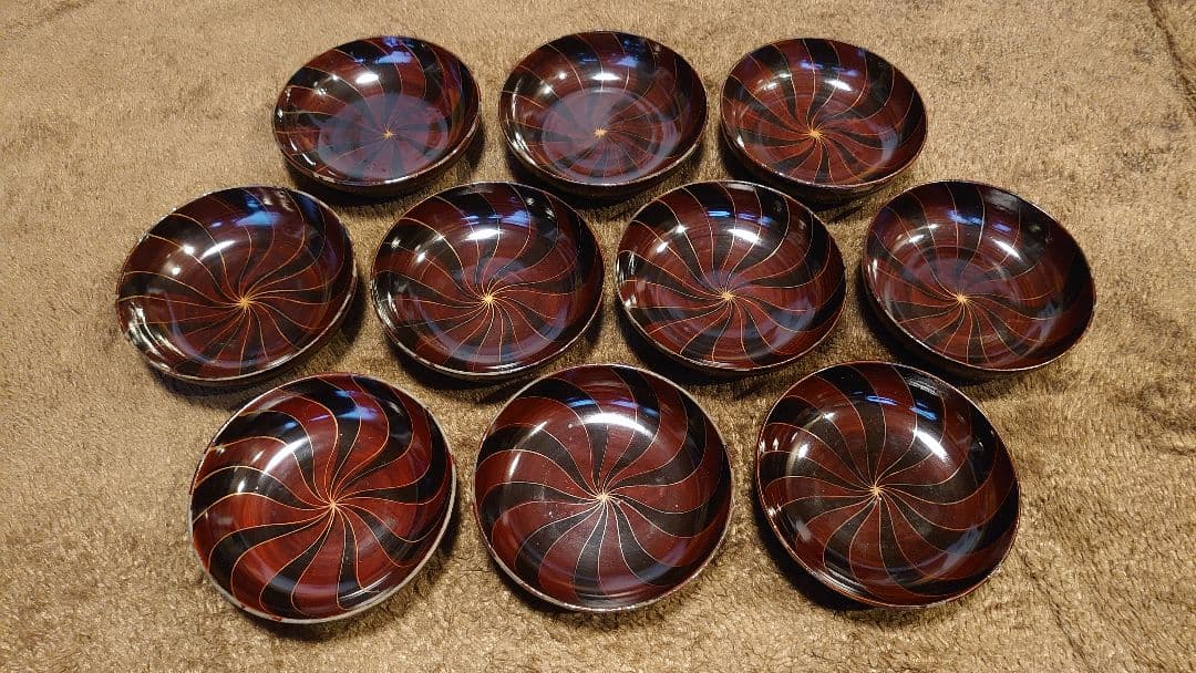 輪島塗　漆器　金蒔絵　蒔絵　ひねり文様　豆皿　菓子皿　１０客