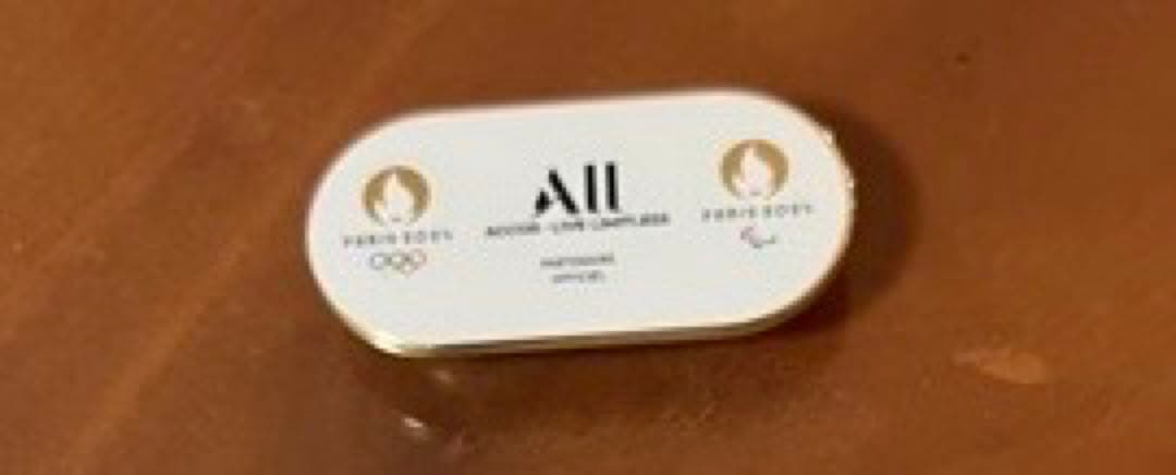 2024 パリ　オリンピック　ピンバッチ　企業3