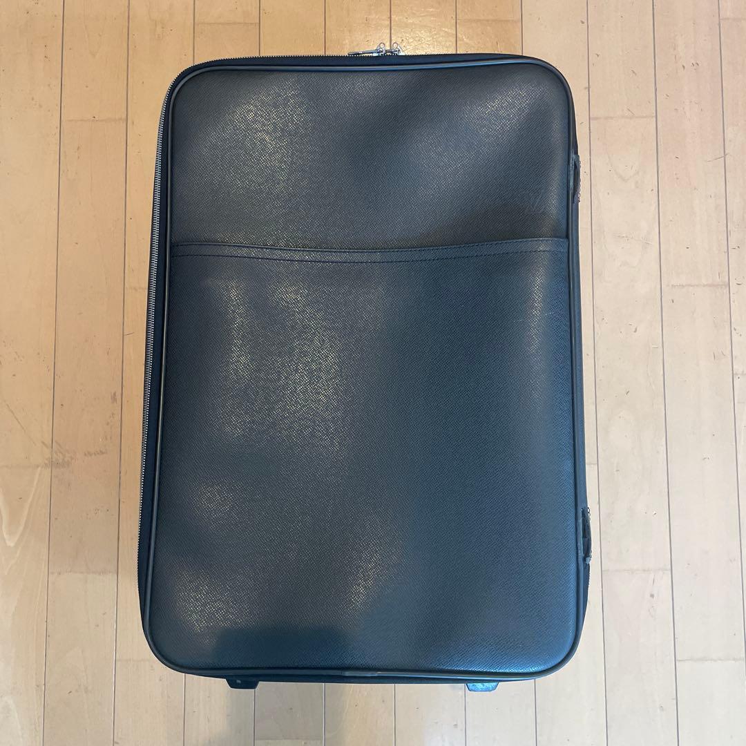 Louis Vuitton ブラックレザー キャリーケース