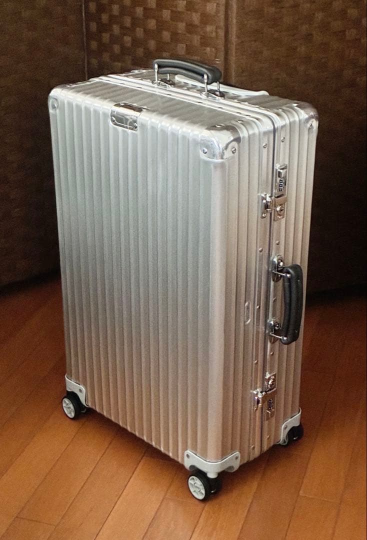 【美品】 リモワ クラシックフライト 4輪 マルチホイール 63L 廃盤モデル