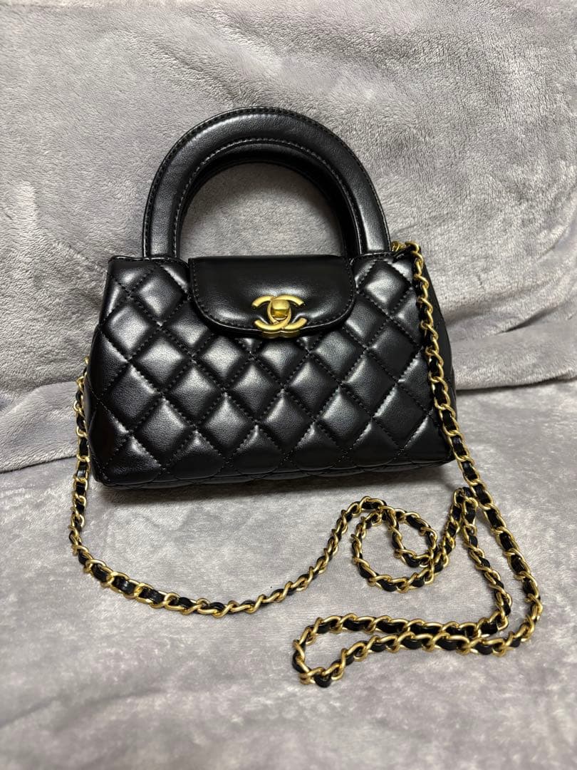 ♡美品♡ ブラック キルティング ハンドバッグ　ノベルティ