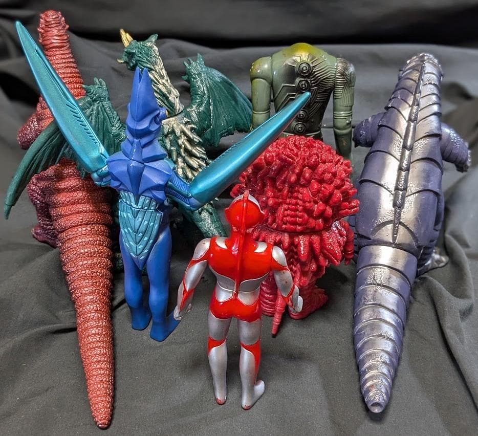 ウルトラマンパワード＆登場怪獣・宇宙人（バンダイ）ソフビフィギュア７体セット