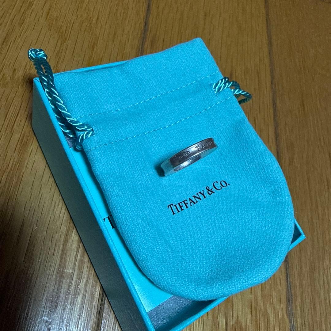 Tiffany & Co. ナローリング