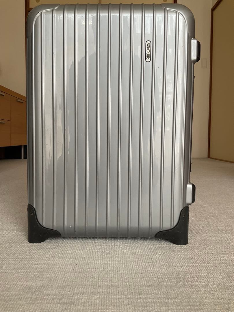 RIMOWA 2輪　キャリーケース　機内持ち込みサイズ