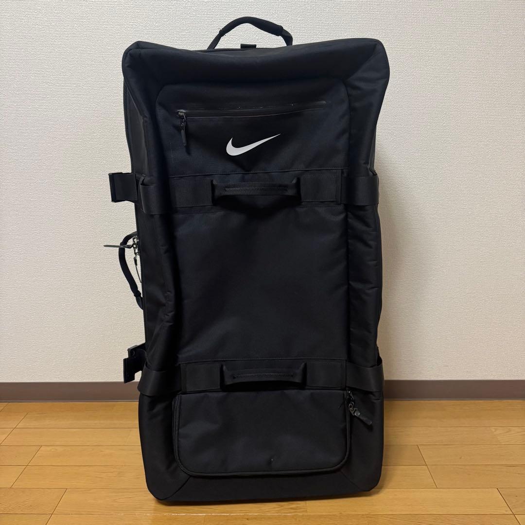 ナイキ スーツケース