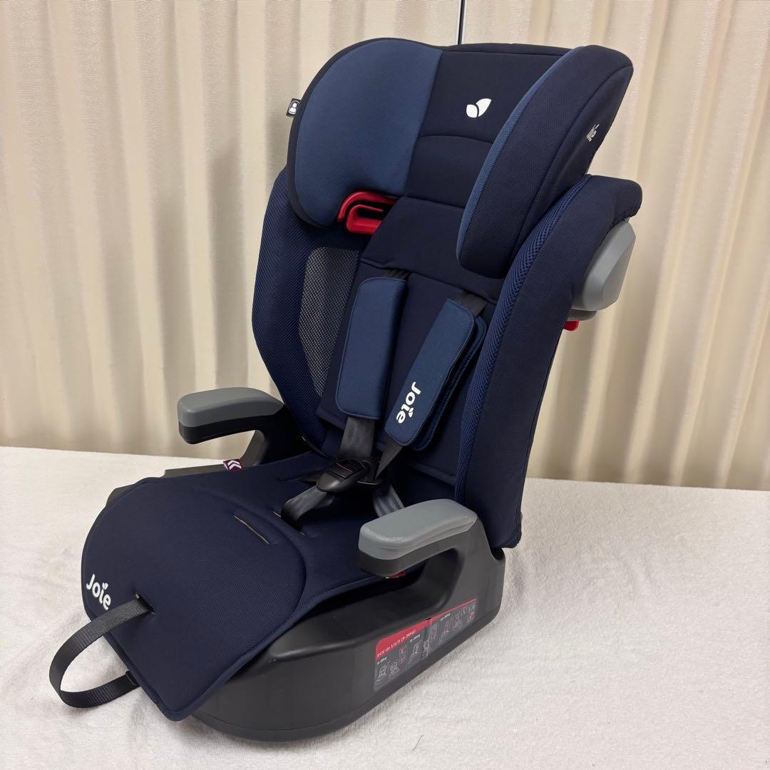 クリーニング済　☆美品☆　1才半〜12才　ジョイー　ジュニアシート　エレベート