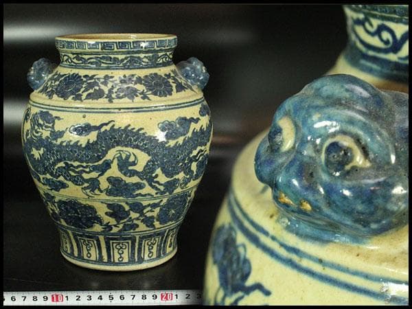 中国美術 青華 纏枝霊芝雲龍紋 獣耳罐 瓶(K-MB253)