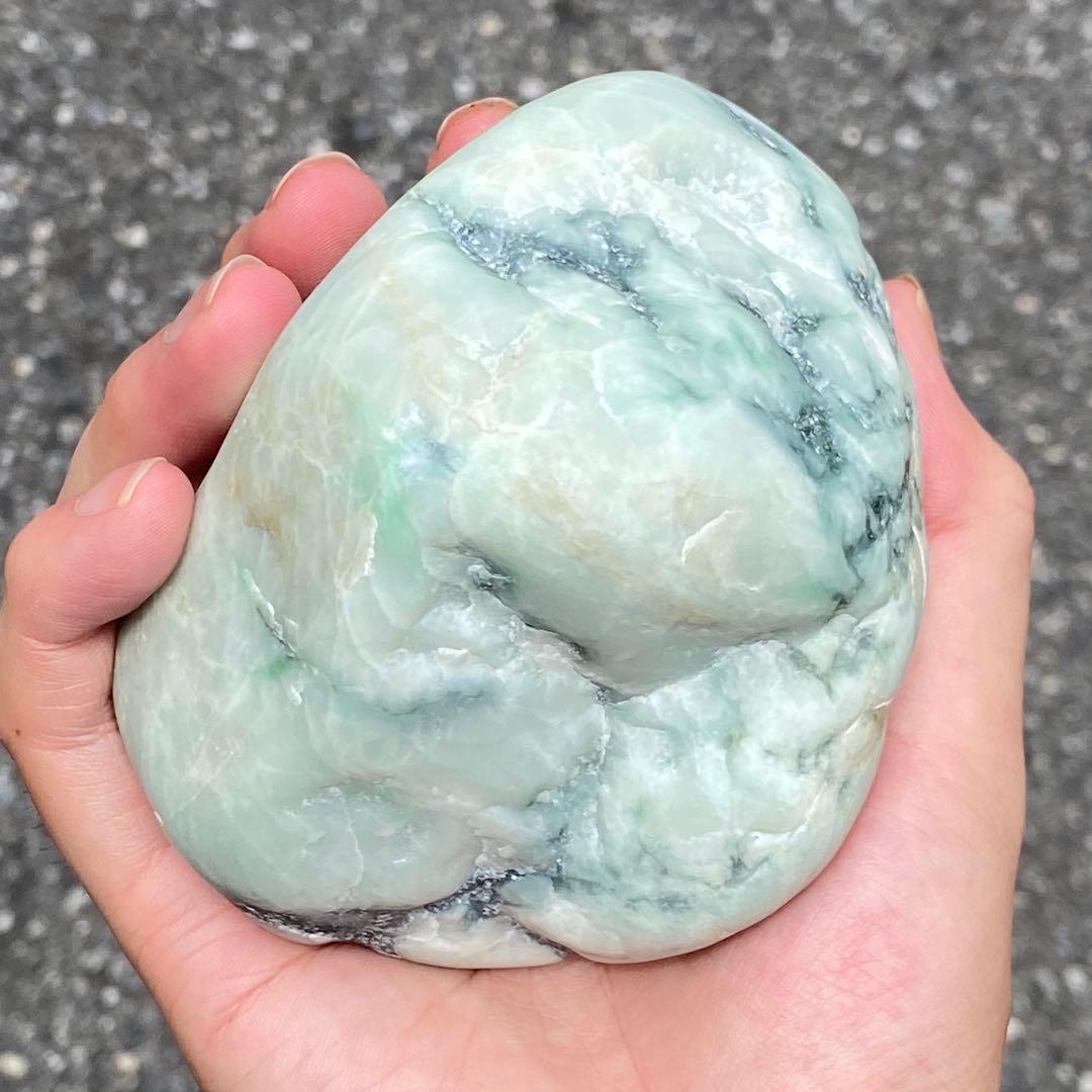 糸魚川翡翠　上質　白緑　小滝圧砕　1053g