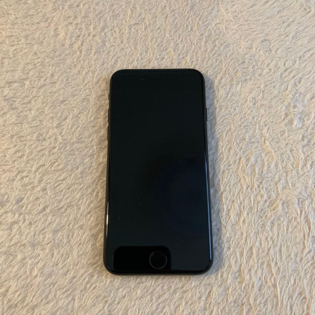 Apple iPhone SE (第3世代) ブラック 本体　64GB