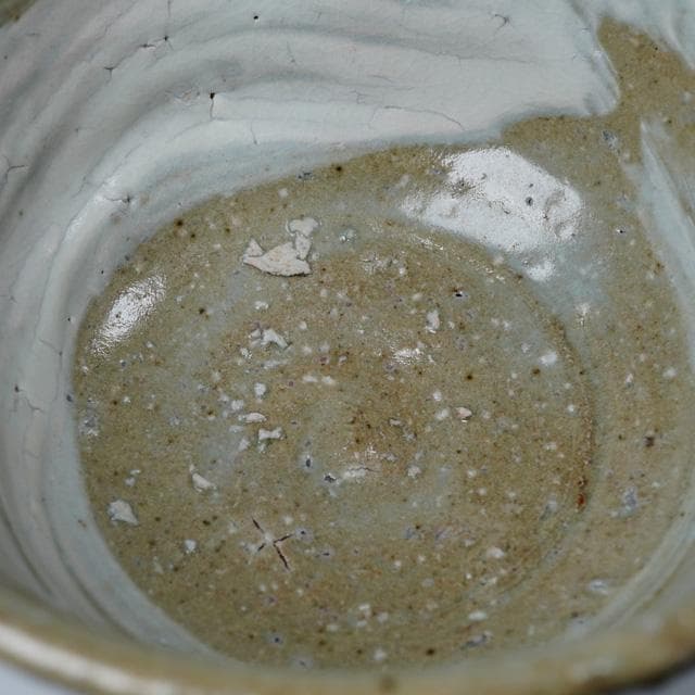 岸本謙仁　刷毛目茶碗　共箱　茶道具　鑑賞陶器　抹茶碗