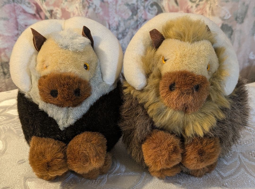 昭和レトロ　バイソンぬいぐるみ✕2 U.U.U. レア