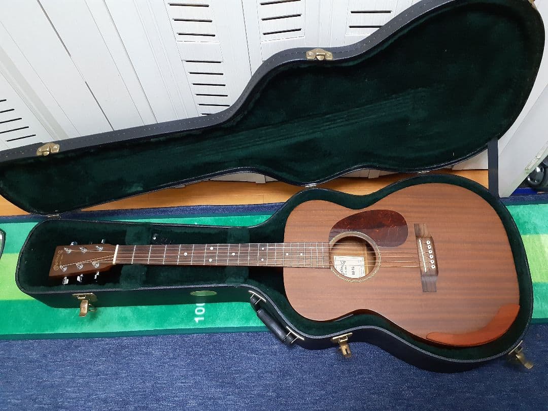 Martin 00-15 Mahogany フィッシュマン搭載 (手渡しOK)