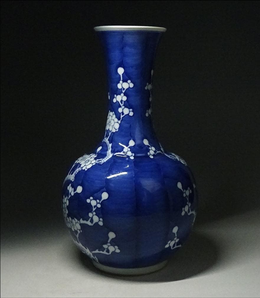 中国古玩 景徳鎮製 青花梅花紋 天球瓶 花瓶 壺 高約34.2cm 唐物 時代物