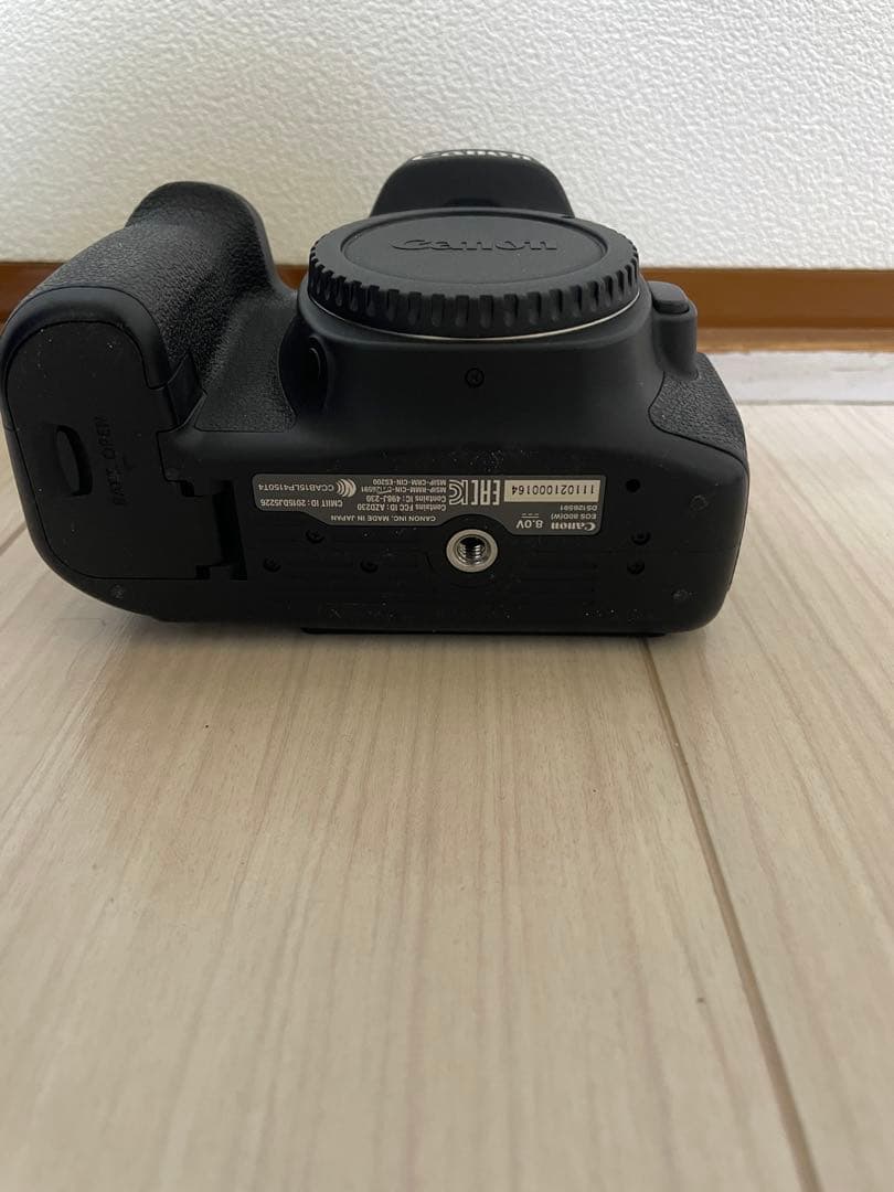 Canon EOS 80D ボディ