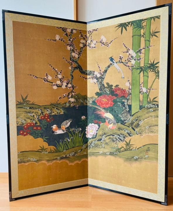 二曲一隻屏風  「松峰 画」