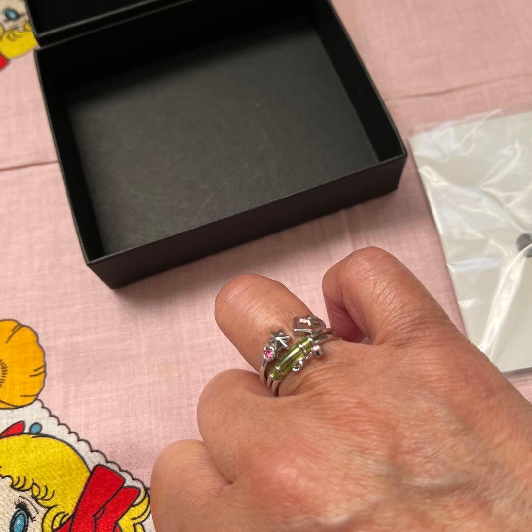 鬼滅の刃　ねずこリングと缶バッジ