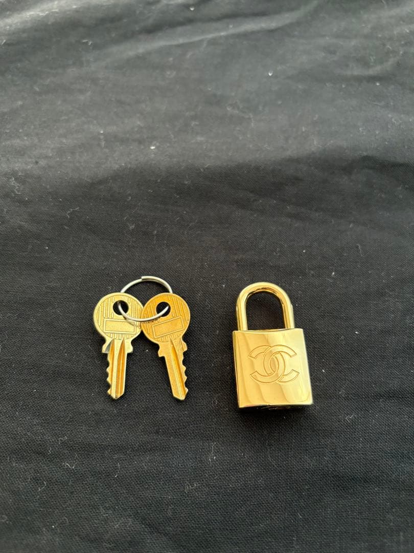 シャネル ココマーク カデナ キー2本付き パドロック 南京錠　レア