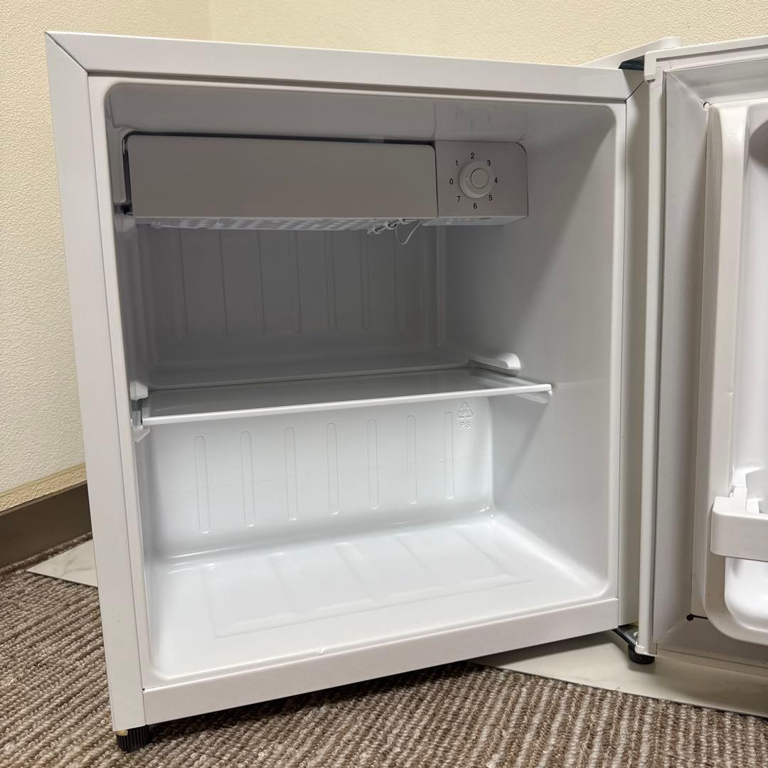 美品 simplus 2024年製 冷蔵庫 47L 自動霜取り機能付 温度調整可