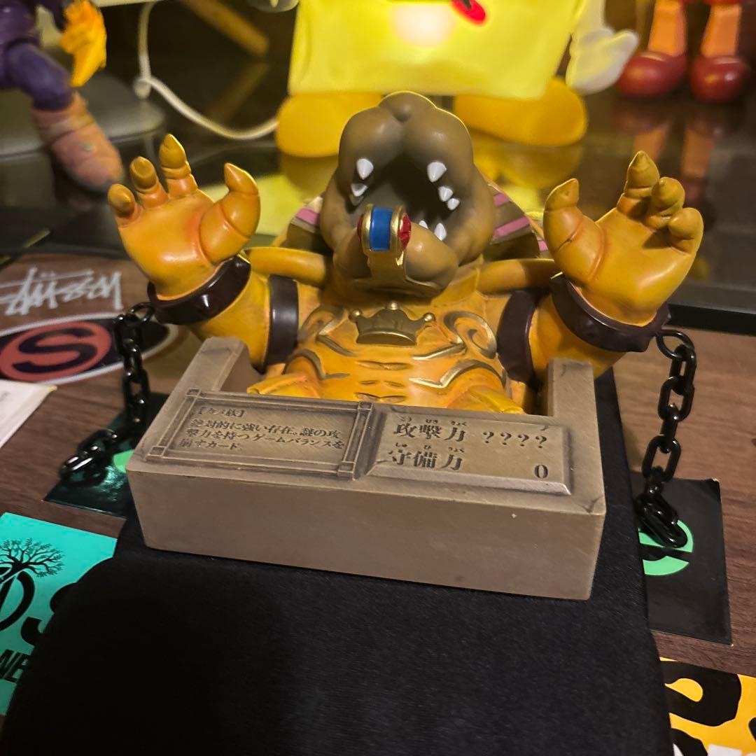 キング・オブ・ブリック　レンガ王　フィギュア　カード　怪獣　アートトイ