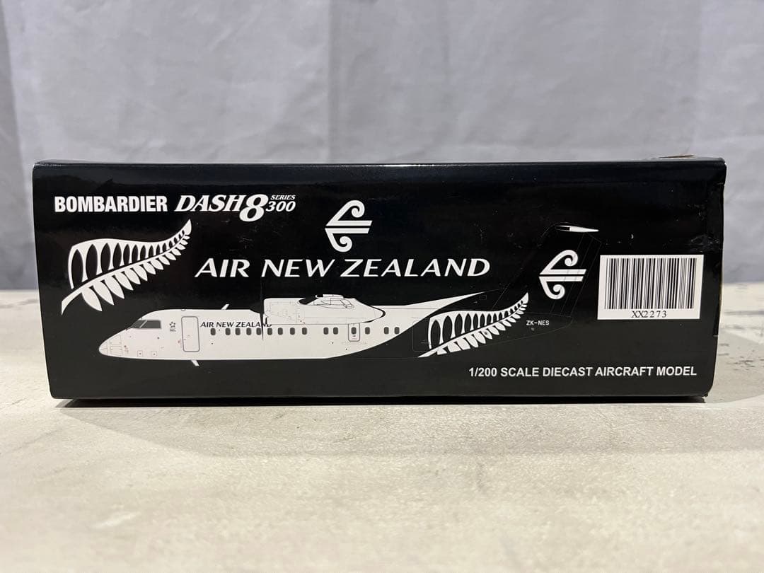 航空機・ヘリコプター BOMBARDIER DASH 8 Q300 AIR NEW ZEALAND