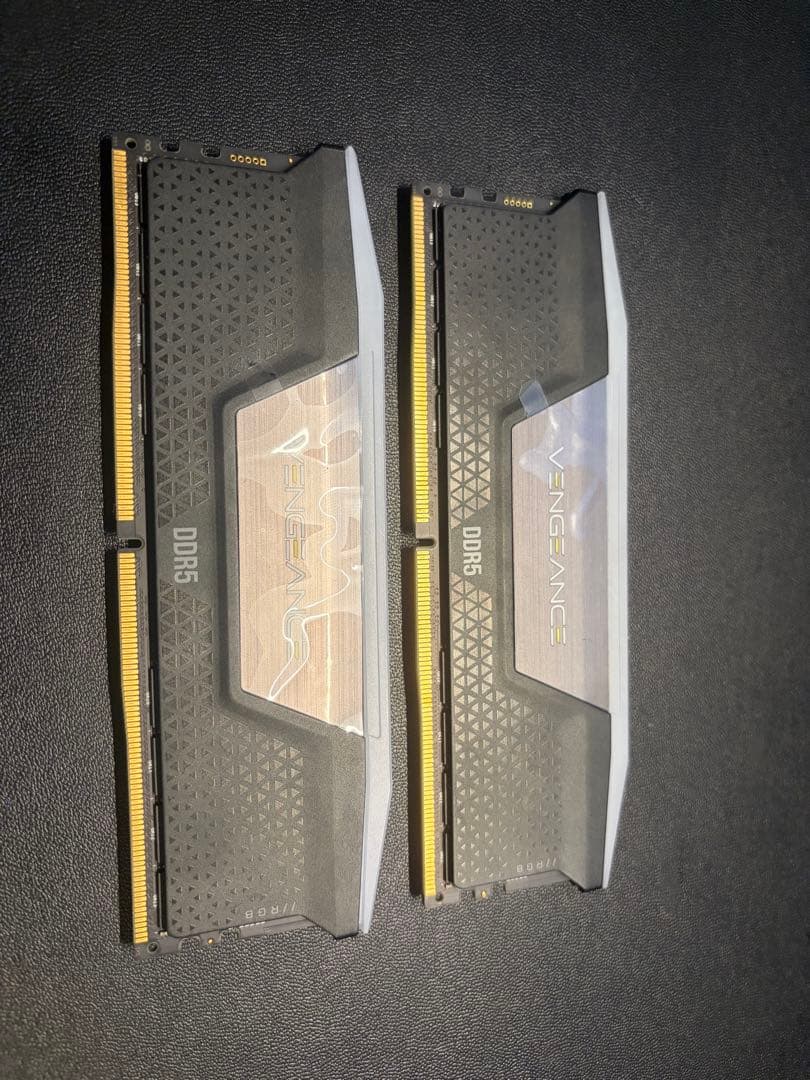 メモリー Corsair VENGEANCE RGB DDR5-5600 32GB