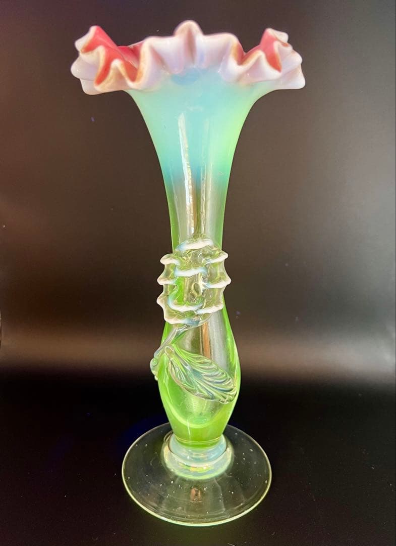 ウランガラス　花瓶　大正ロマン　赤縁フリル　電笠　氷コップ　飴屋瓶　アンティーク