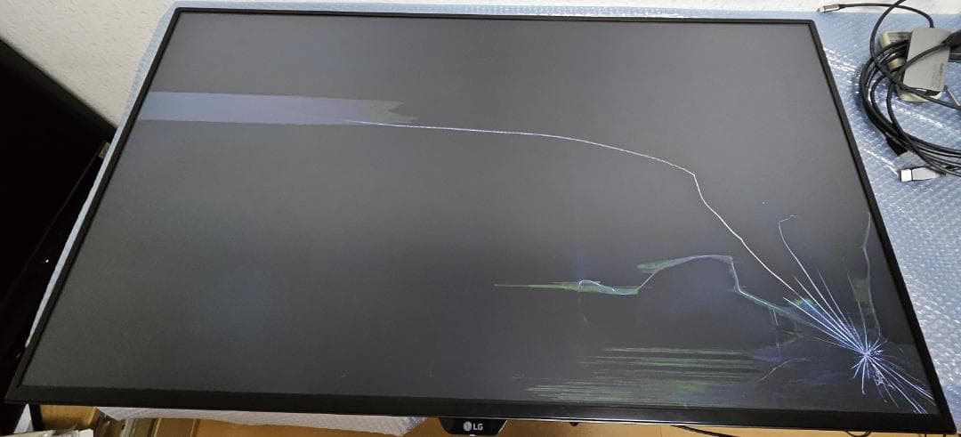 【値下げ！】【部品取り用】LG 43UN700 液晶割れジャンク ②