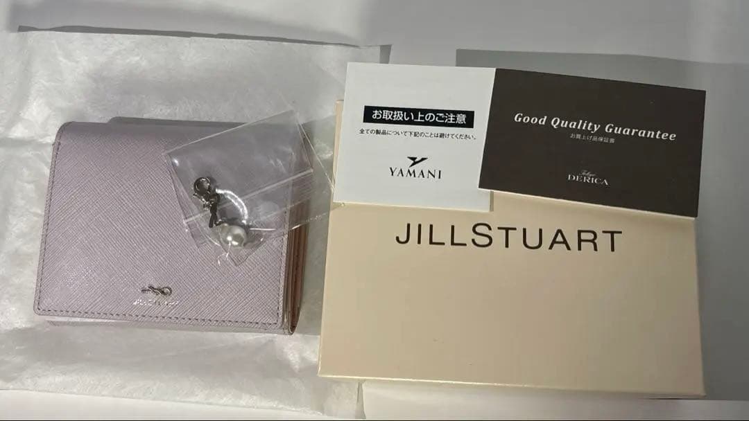 JILLSTUART 財布 二つ折り グローリア チャーム付き