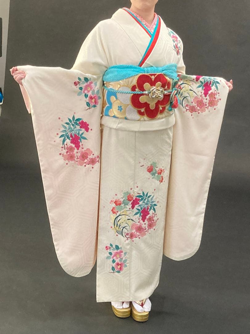 振袖フルセット　白総刺繍