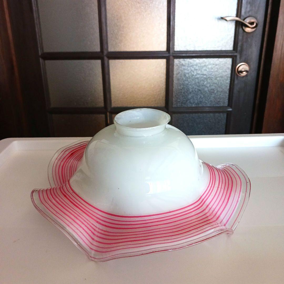 【しおっちゃん】 大正ガラス　ランプシェード