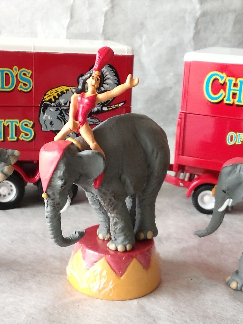 コーギー　Corgi Chipperfields Circus 箱入り　英国