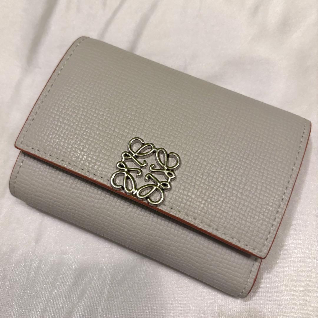 【美品】ロエベLOEWE アナグラム バーティカル ウォレット 折り財布