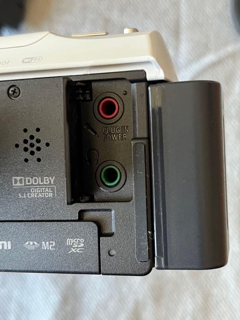 【中古品】SONY HDR-CX670 ビデオカメラ 本体＋おまけ