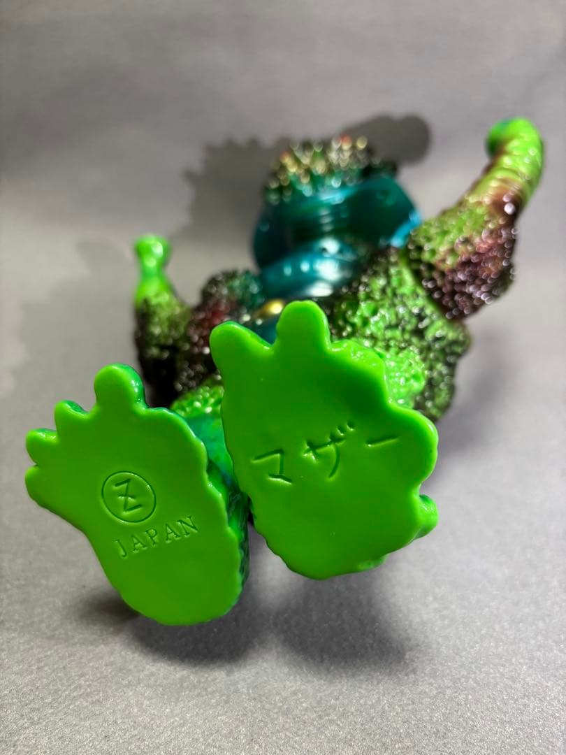 ZOLLMEN 円盤怪獣マザー 黄緑成型