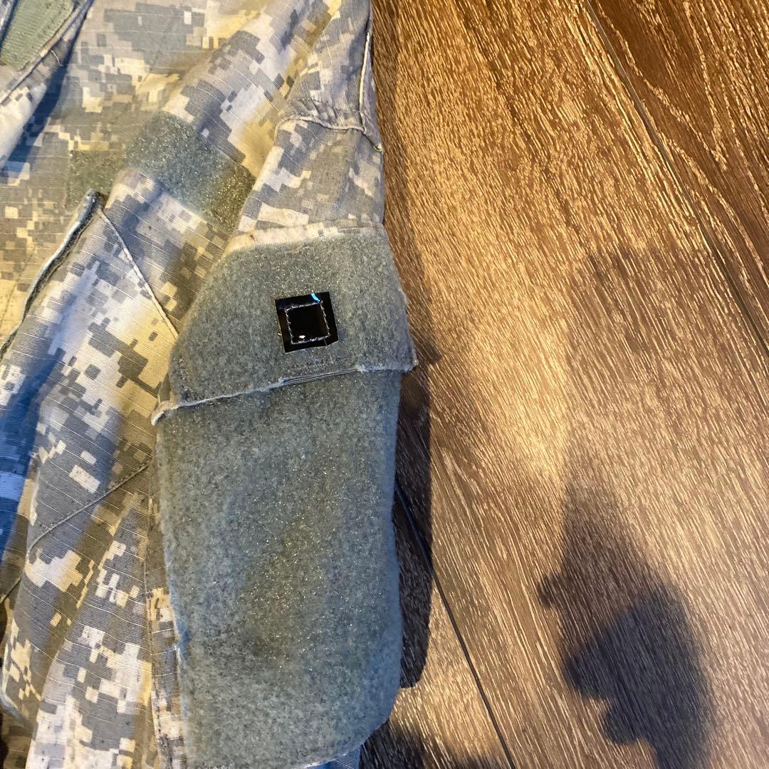 U.S払下げ迷彩服 長袖シャツ デジタル迷彩