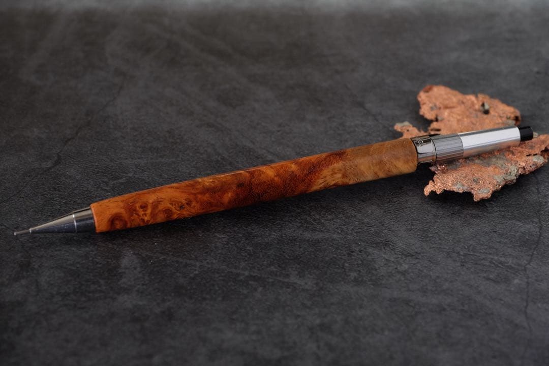 PG5木軸カスタム0222　高村杢工房 製図用シャープペンシル　花梨瘤紅白