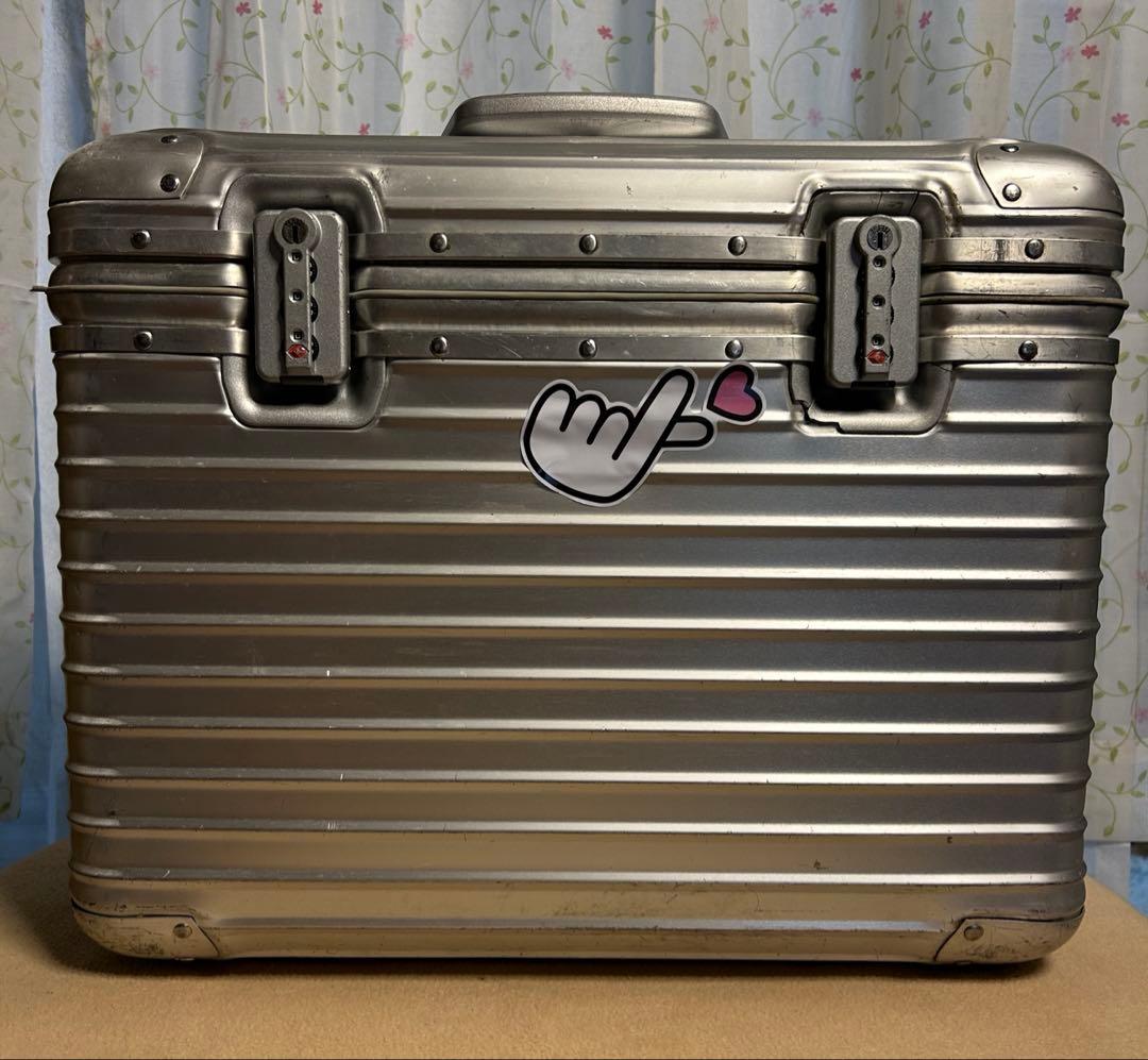 リモワ　パイロット　トロリー　2輪 カナダ製