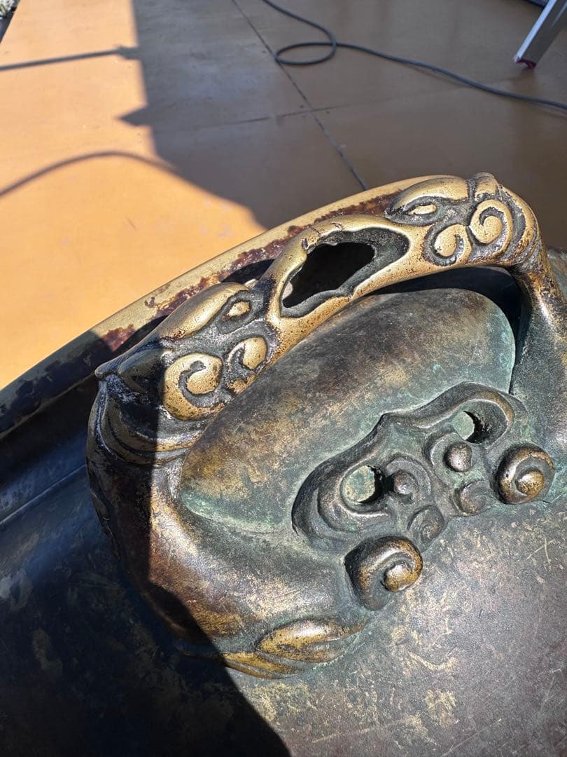 火鉢，銅製火鉢 ，唐獅子模様，金工，時代物，古董品