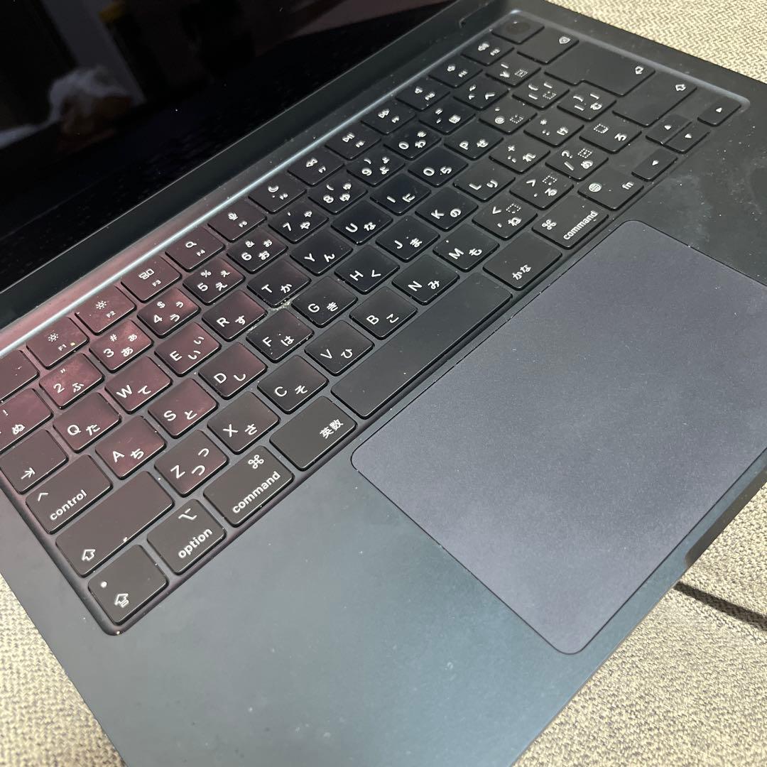 M2チップ搭載13インチMacBook Air - ミッドナイト