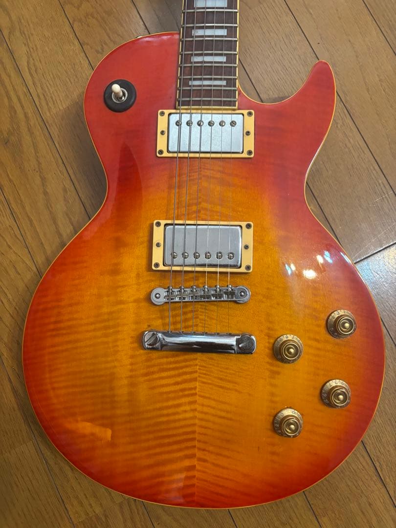 美品Cort レスポールタイプ