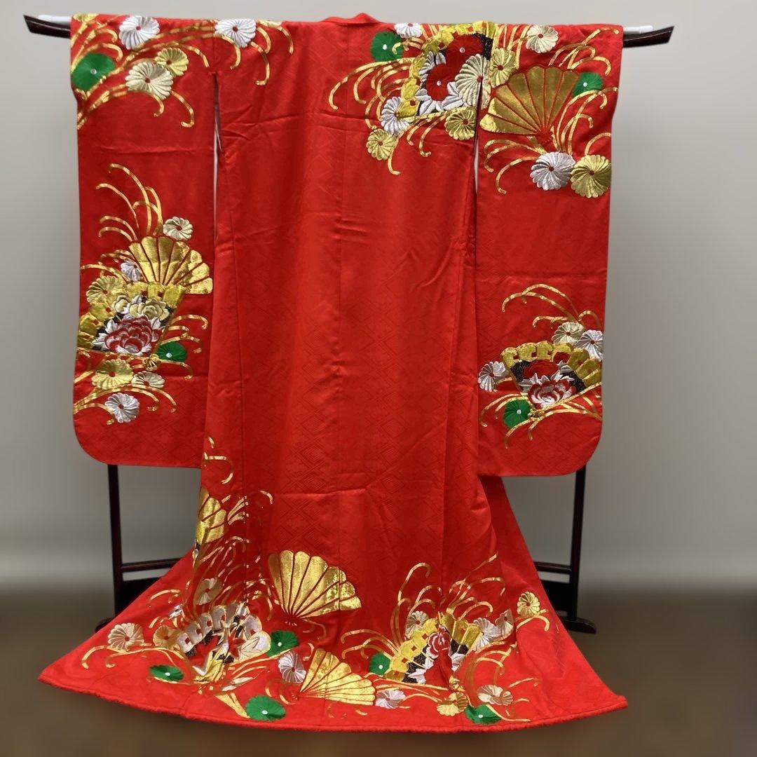 振袖 赤 花と扇の刺繍　結婚式　花嫁衣装　貸衣装