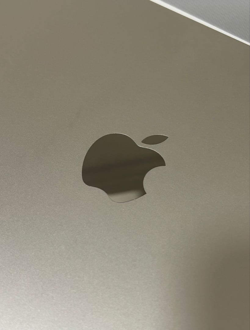 MacBook Air M2 13.6インチ 2022 スターライト