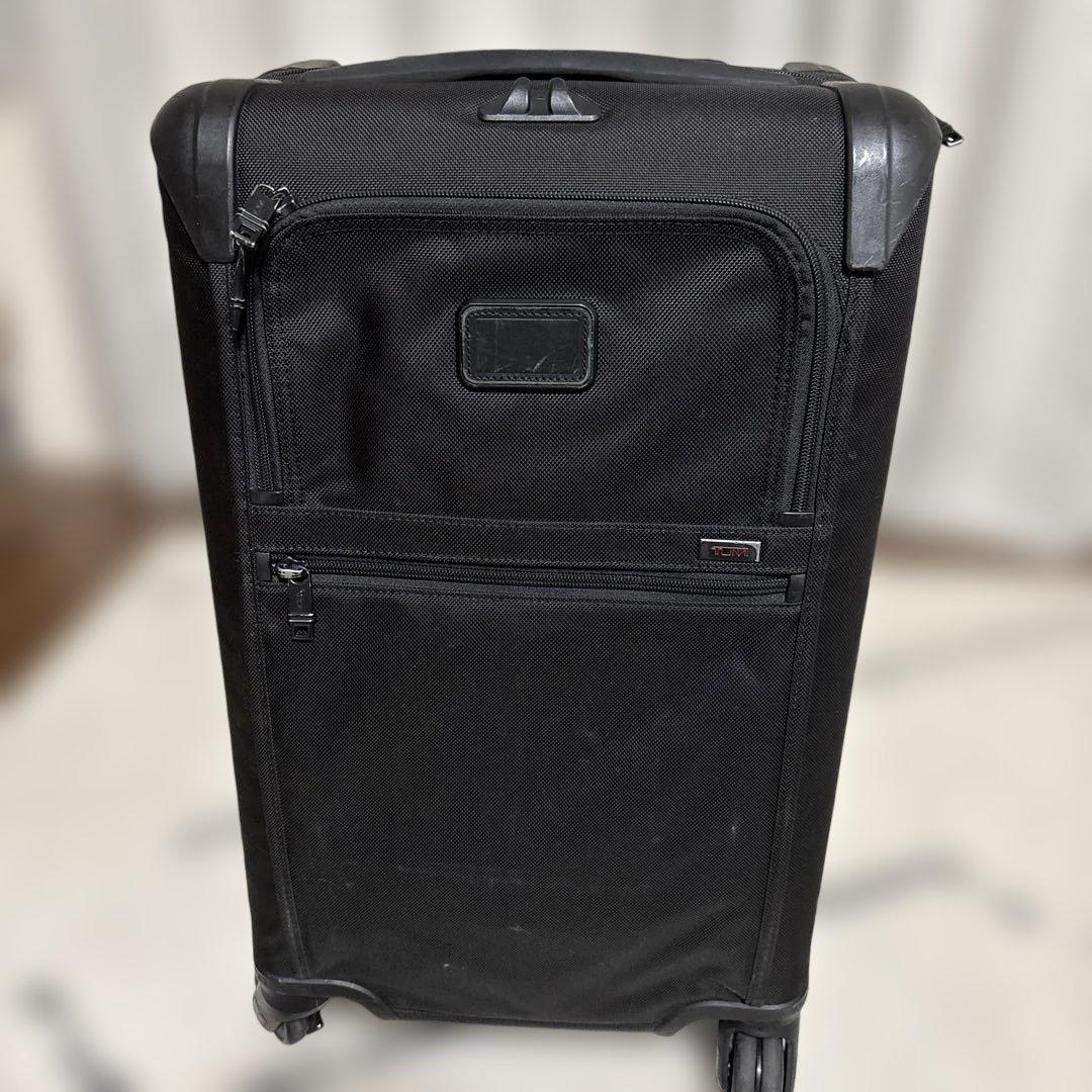 TUMI 22060 ALPHA2・4ウィール・キャリースーツケース ブラック
