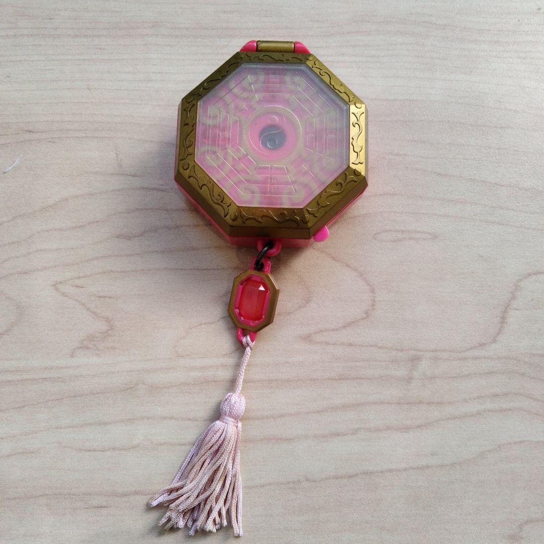 希少　タカラトミー　 Dr.リンにきいてみて！ リン風水八卦パクト