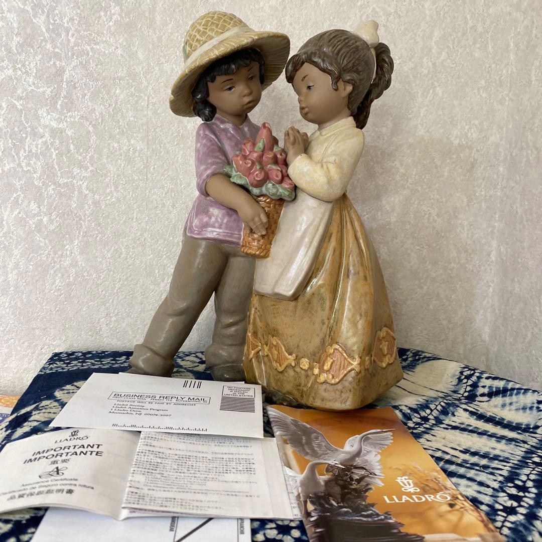 リヤドロ　陶器人形　フィギュリン