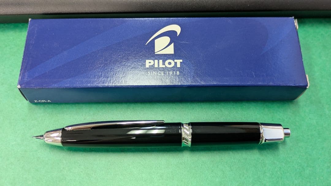 パイロット 万年筆 キャップレスLS ラグジュアリーブラック F