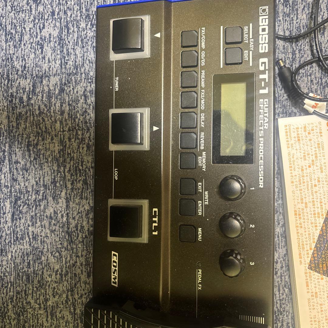 BOSS GT-1 ギターエフェクター、アダプター、教科書