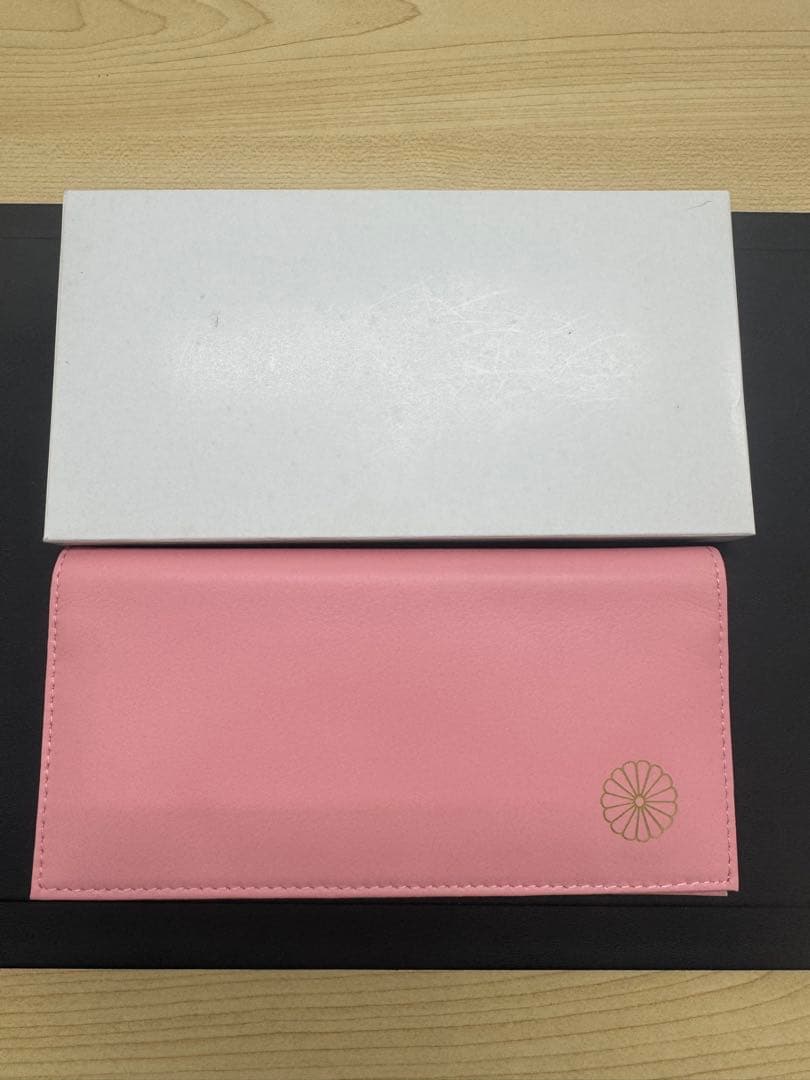 新品　未使用　皇居　ピンク 長財布 菊の御紋